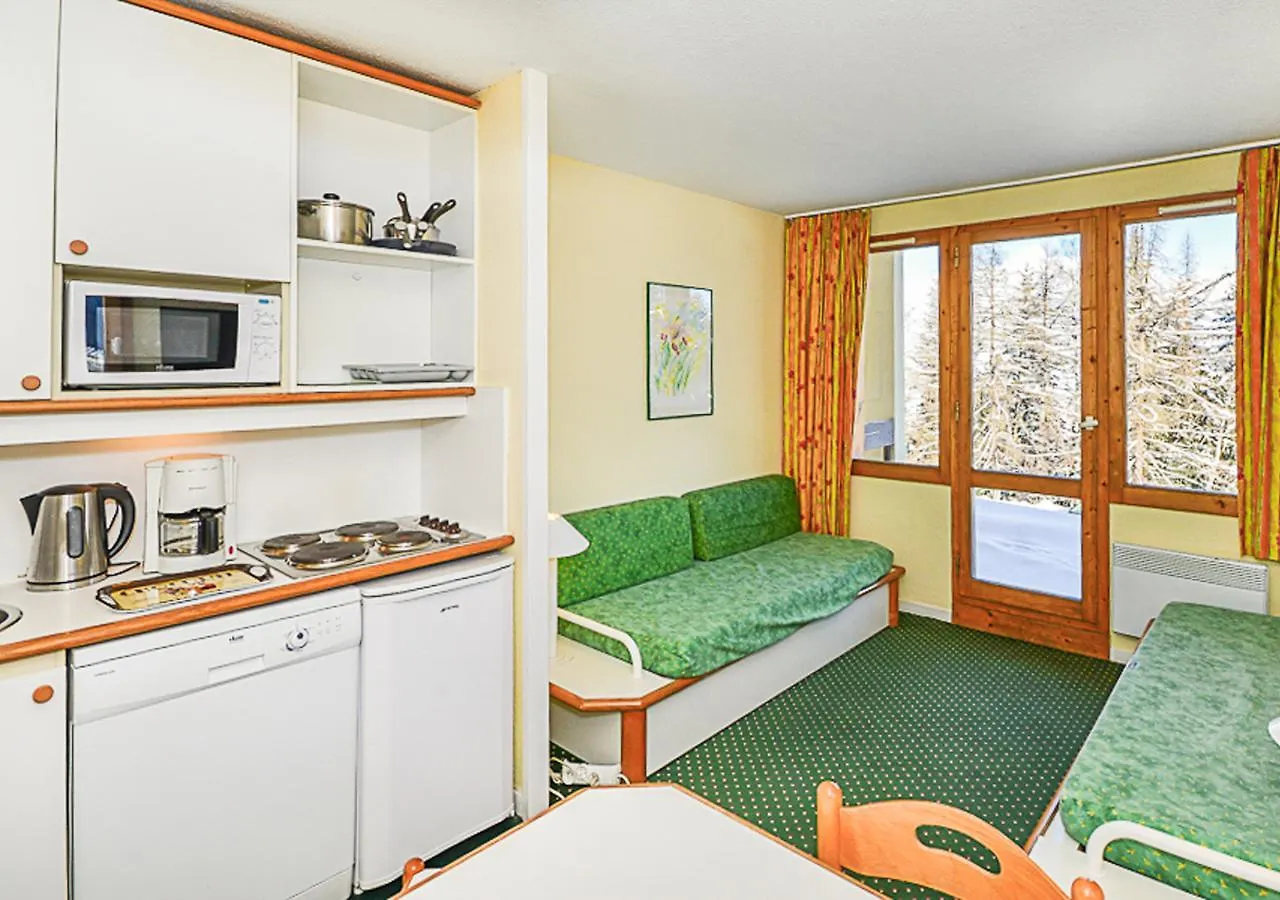 Residence Le Hameau Du Sauget - Maeva Home La Plagne 0*,  France